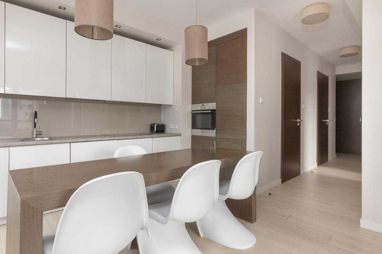 Grzybowska Platinum Apartment Tower A Warsaw Exterior photo